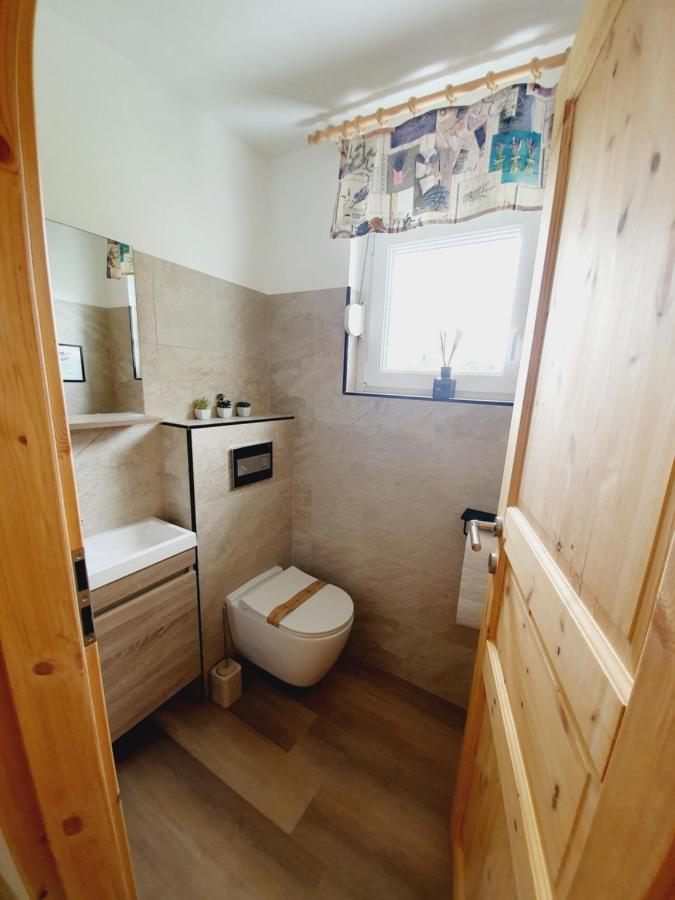 Honey Apartments Zirovnica Esterno foto